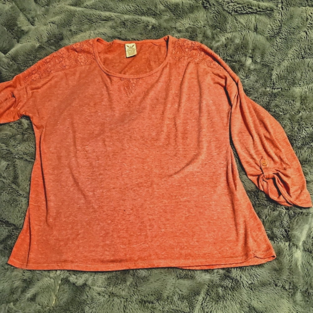 Womens shirt size XL